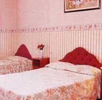 Hyde Park Court Hotel 3* ( Hotel in London, England )